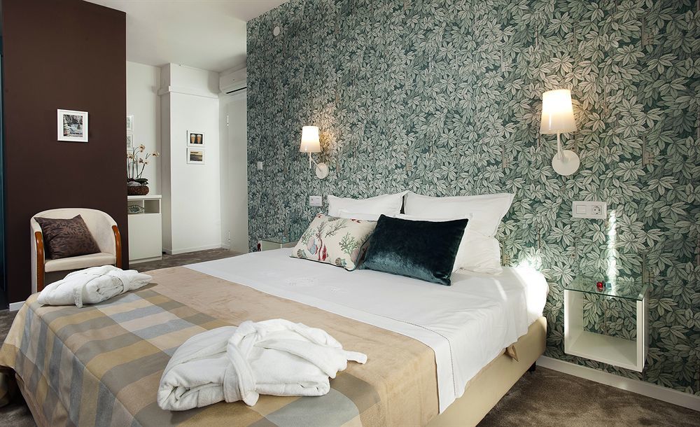 Boban Luxury Couette-café 4*