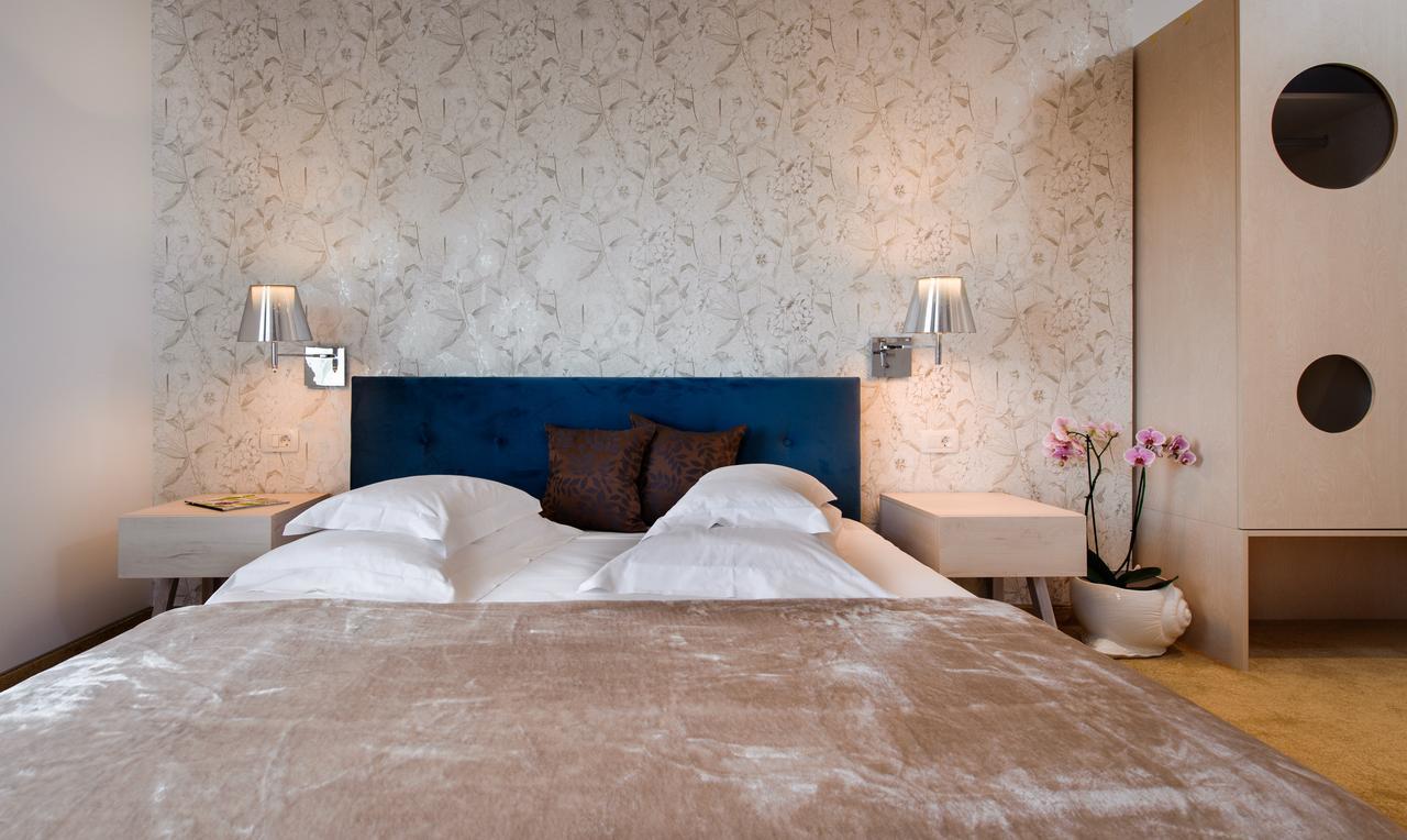 Boban Luxury Couette-café Split