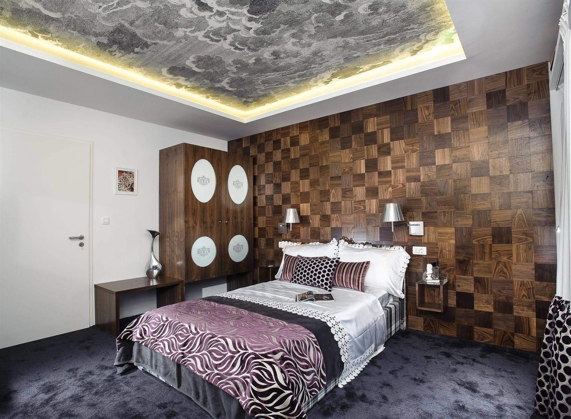 Boban Luxury Couette-café