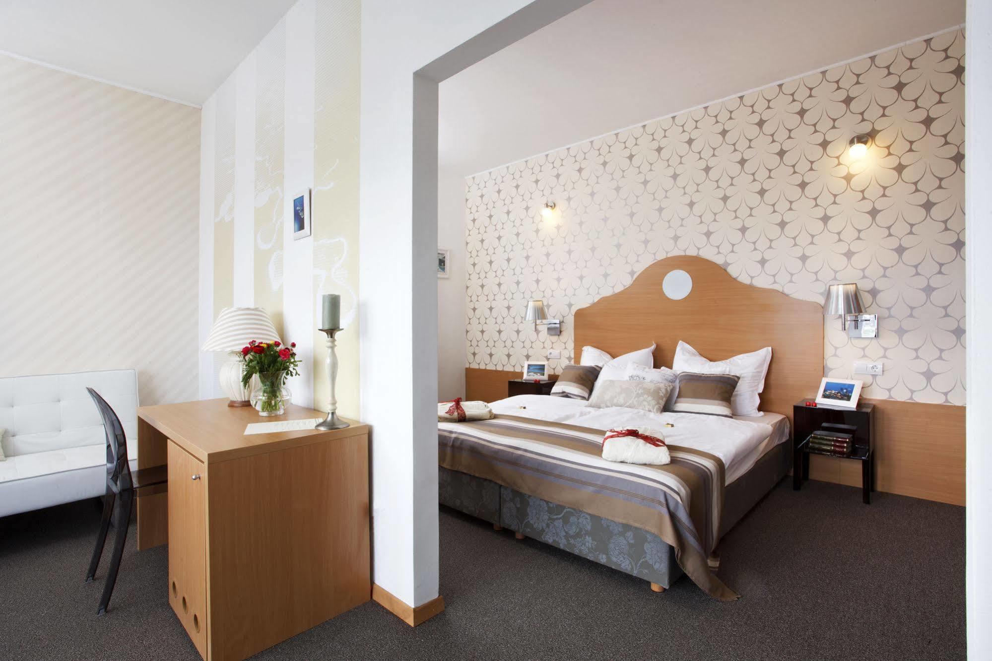 Couette-café Boban Luxury 4*